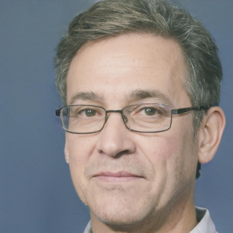Portrait de Pierre Dubois, mentor en analyse financière